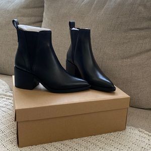 Steve Madden , Audience Black Leather 5 1/2